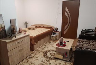 Garsonieră decomandată, mobilată în Ștefan cel Mare
