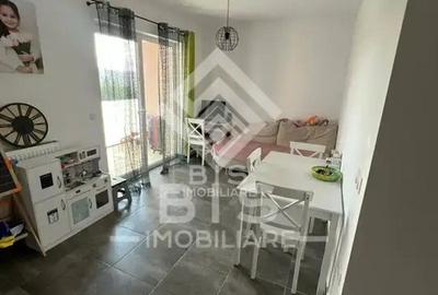 Apartament de vanzare 3 camere - zona ISU - 1