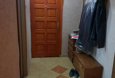 Inchiriez ap.4 camere decomandat, centrala proprie - la 5 min. de metrou Pacii - 1