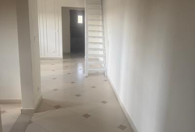 Vand apartament 3 camere Dambovita mansarda 92000 euro - 6