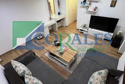 Apartament cu 3 camere semidecomandat, mobilat în Lipovei