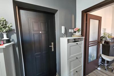 Apartament 2 camere, decomandat, etaj 2 din 2, cu pod, zona Aeroport, comision 0 - 7