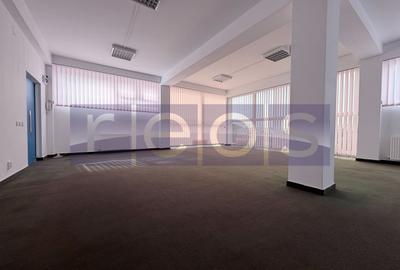 VANZARE SPATIU COMERCIAL | BIROURI 212 MP | STRADAL | VIZIBILITATE EXCELENTA | - 2