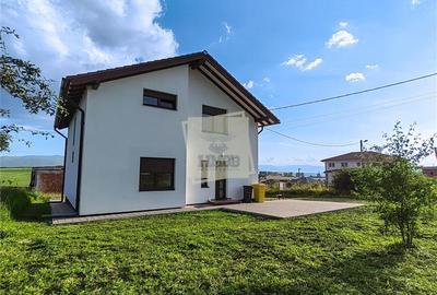 Casă individuală cu 5 camere în Broscărie