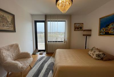 Vanzare VILA la cheie 338 mp  teren 800 mp - pe malul lacului Laguna Verde - 13