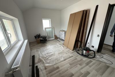 Casa spatioasa P+1 renovata disponibila pentru locuit imediat - 12