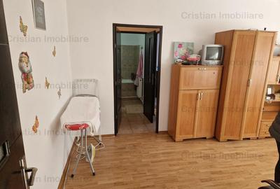 Apartament cu 2 camere semidecomandat în Școlilor