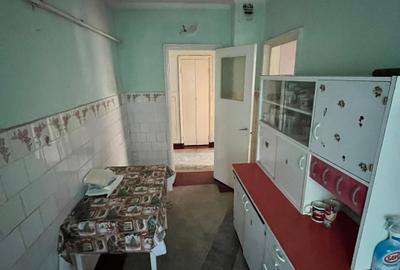 - Apartament 3 camere confort 1, zona Obor, etaj 3. - 4