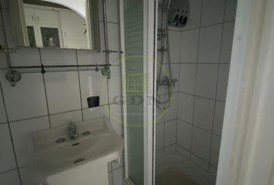 Garsonieră utilată, mobilată, str Uzinelor, după Podul CFR, tel 0749645066 - 8