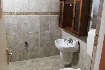 Vand apartament 3 camere cu spatiu generos - 6
