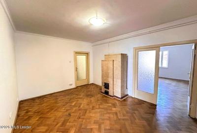 	B-dul Carol I nr. 59, 188 mpu, etaj 3, 6 camere, bloc mic - 19