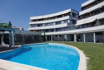 Apartament spatios in complex cu paza si piscina comuna - 1