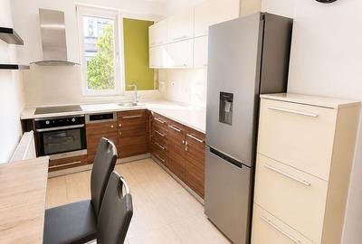 Apartament cu 3 camere decomandat în Decebal