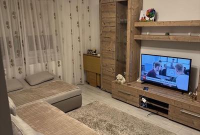 Apartament cu 2 camere decomandat, mobilat în Astra