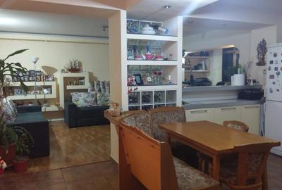 APARTAMENT 4 CAMERE, DECOMANDATE, SPATIOS, ZONA LINISTITA, STR. LUNEI - 9