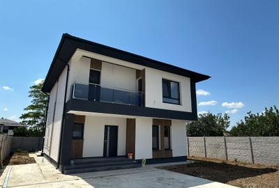 Casă individuală cu 5 camere în Berceni