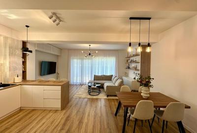 Casă individuală cu 5 camere în Exterior Vest