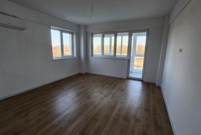 Decomandat 3 camere bloc nou et 3 Comision 0% - 1