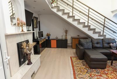 Pensiune Turistica cu Sala de Mese + Casa de Locuit in Cristesti - 2