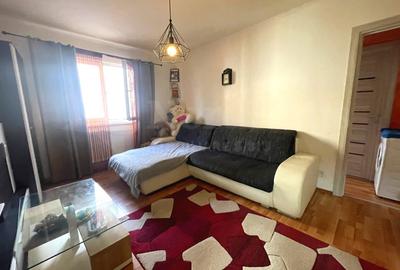 Apartament cu 2 camere semidecomandat, mobilat în Vasile Aaron