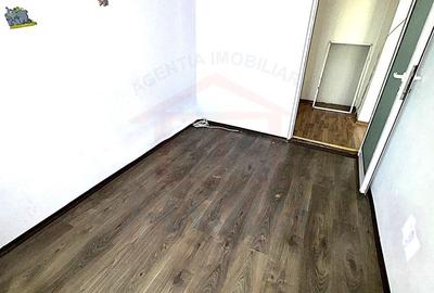 60.9oo euro, apartament 3 camere, decomandat, Micro 16 - 6