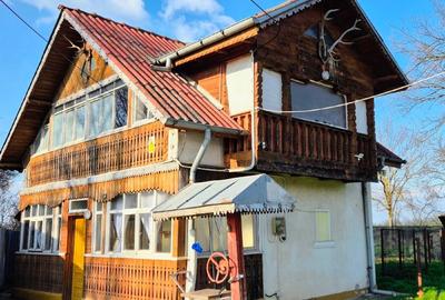 Casă individuală cu 2 camere în Jugureni