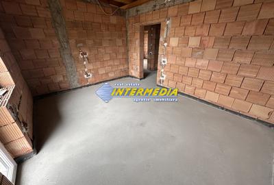 CASA NOUA I DE VANZARE I 120 MP I CETATE I SEMIFINISATA I 4 CAMERE I - 3
