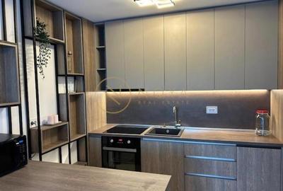 Apartament cu 3 camere decomandat, mobilat în Central