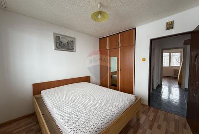 Apartament cu 3 camere de închiriat în zona Giulesti - 12