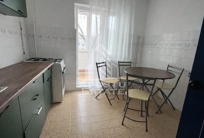Apartament 2 camere , decomandat, etajul 3/4, zona Girocului - 4