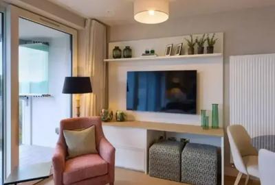 Apartament cu 3 camere decomandat în Titan