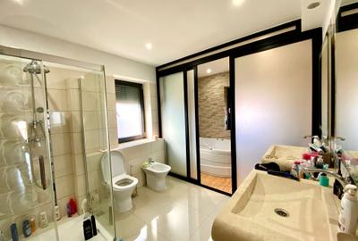 Vila cu piscina , 1200 mp teren - 16