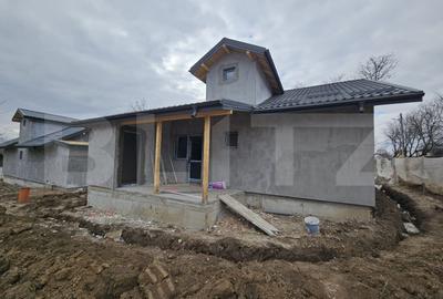 Casa frumoasa cu 3 camere in Ciurbesti - 2