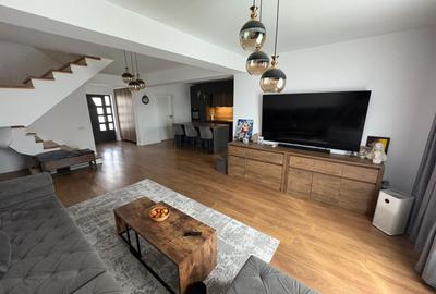 Casa premium P+1+M. 5 cam. Util 243mp. Teren 275mp - 39