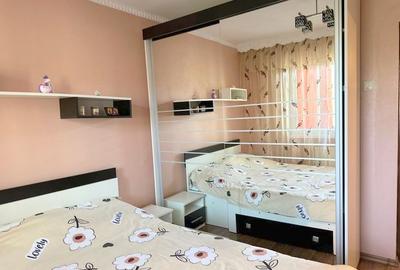 De vanzare apartament cu 3 camere, micro 38, et. 3, 63.000 euro - 3