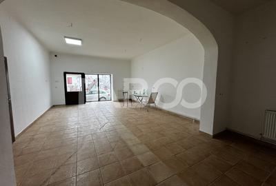 Spatiu comercial 50 mp de inchiriat in centrul Cristianului cu vad bun - 9