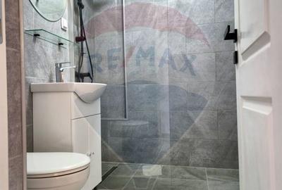 Apartament cu 4 camere de vânzare,  str. 1 Decembrie 1918 - 6
