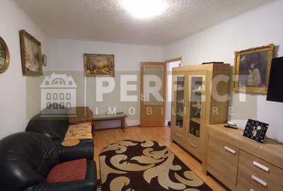 Apartament 3 camere, et 4/4, Malu Rosu - Baciului - 53000 euro neg