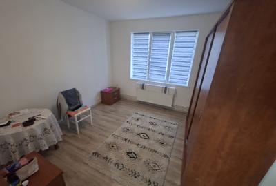 Apartament cu 3 camere decomandat, etaj 4/10, zona Alexandru cel Bun - 4