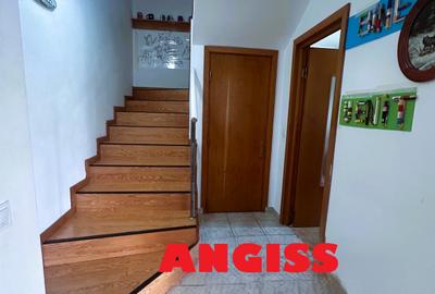 Duplex cu 3 CAMERE - str BABADAG - MOBILAT - 7