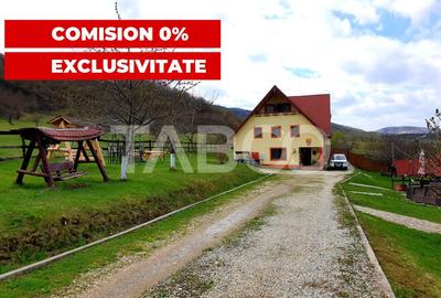 EXCLUSIVITATE - Casa 9 camere 615 mpu 9 bai 3600 mp teren in Fantanele - 1