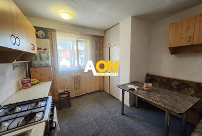 De vanzare apartament 3 camere, etaj intermediar, Cetate - 7
