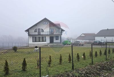 Casă / Vilă de lux, Moara Nica, Suceava - 13
