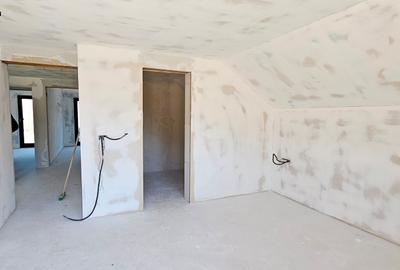 Casa P+M si 1400 mp teren, langa parau si padure,com.Piatra Soimului - 10