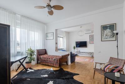 Apartament cu 3 camere semidecomandat, mobilat în Batistei