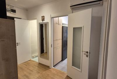 Apartament . decomandat 4 camere, cu  centrala, 2 locuri parcare - 11