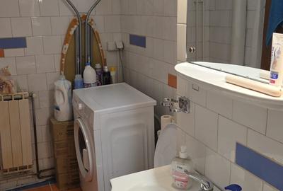 Se inchiriaza o camera intr-un apartament cu 2 camere aproape de FSEGA - 7