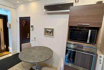 Apartament cu 2 camere semidecomandat, mobilat în Centrul Istoric