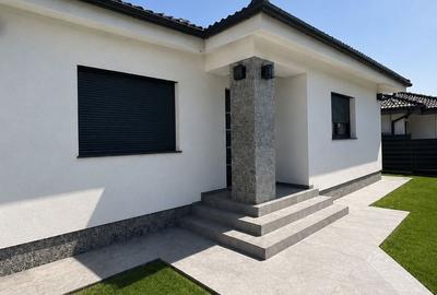 Casă cu 4 camere în Oncea