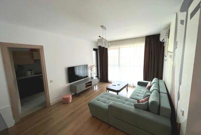 Apartament cu 3 camere semidecomandat în Pipera